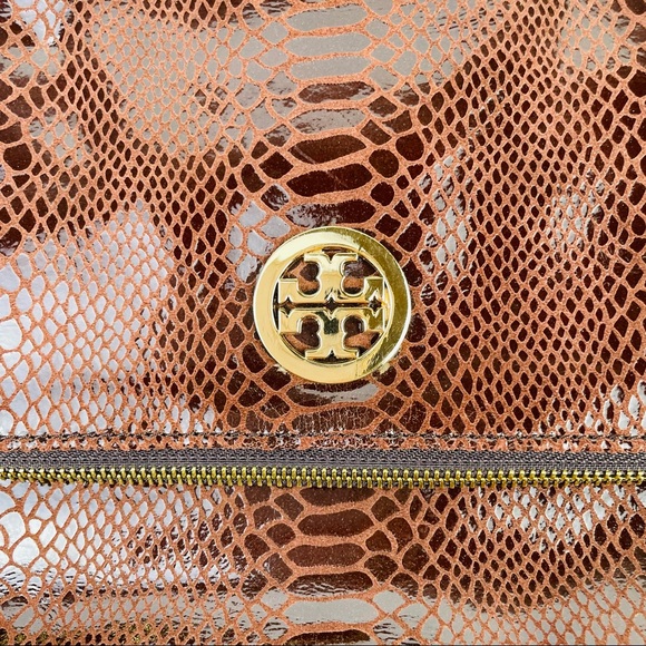 Authentic Tory Burch Maroon Snake Skin Fold Over Shoulder Bag Clutch Purse - Picture 5 of 12